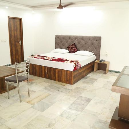 Shanti Residency New Delhi Exterior photo