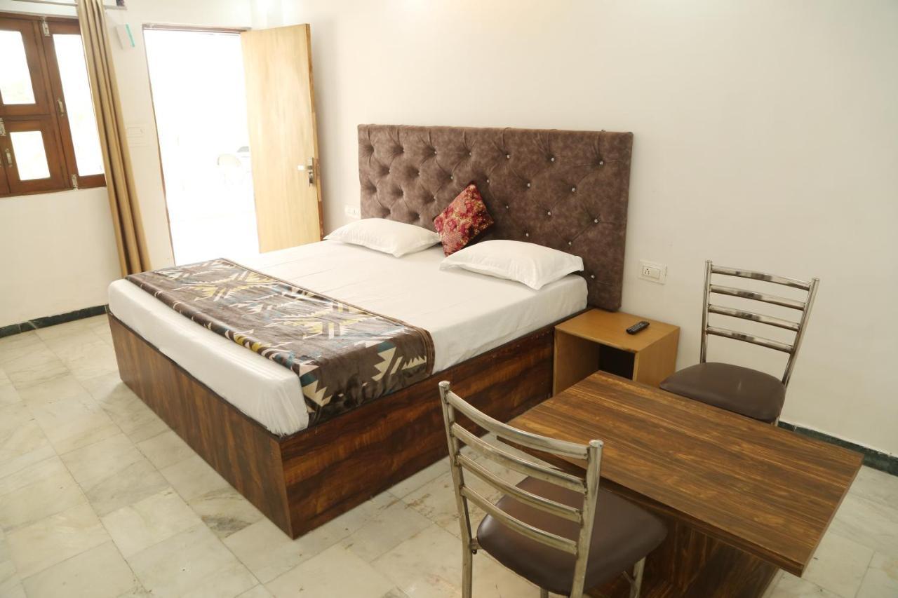 Shanti Residency New Delhi Exterior photo